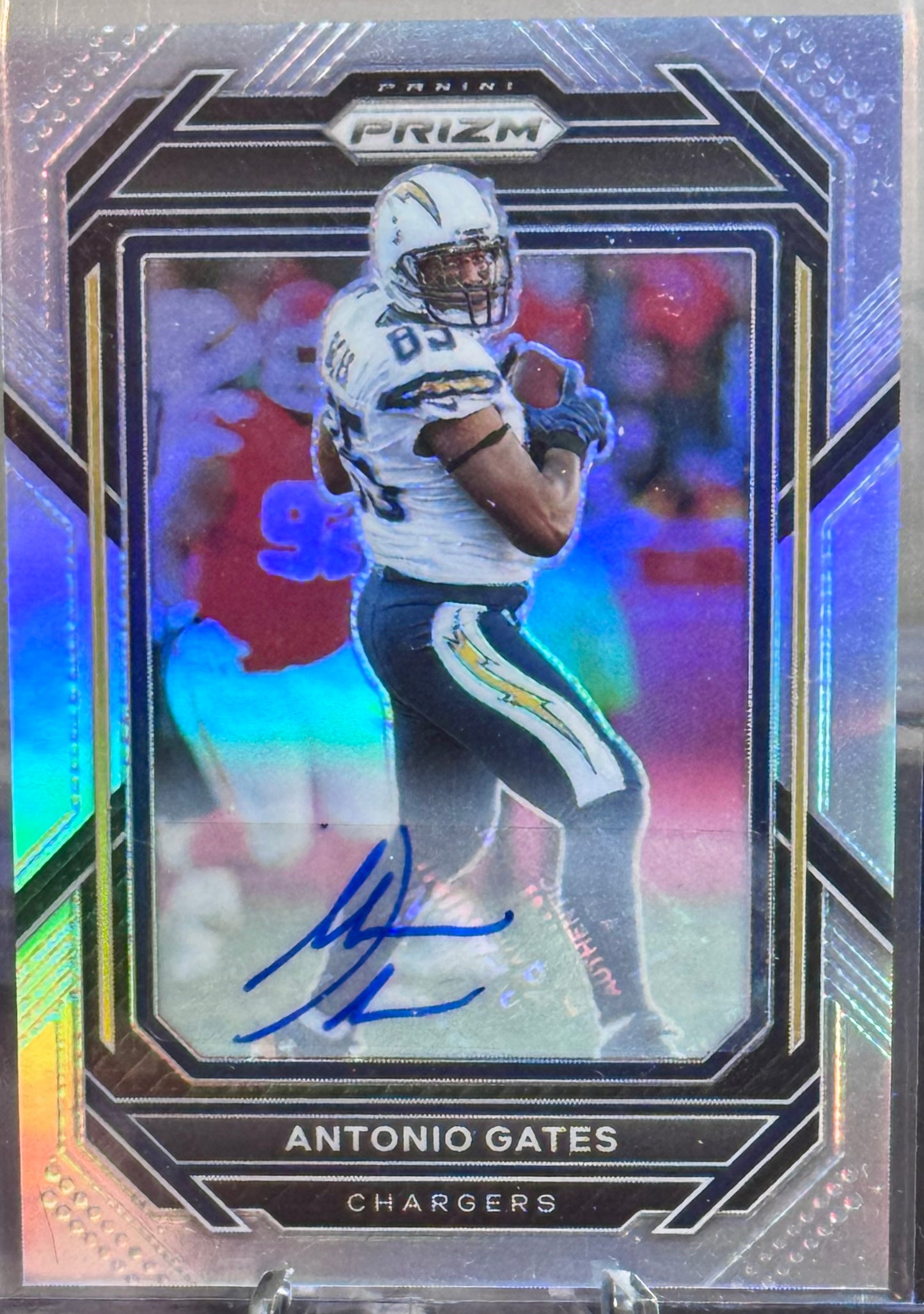 2022 PRIZM ANTONIO GATES #158 AUTO CHARGERS
