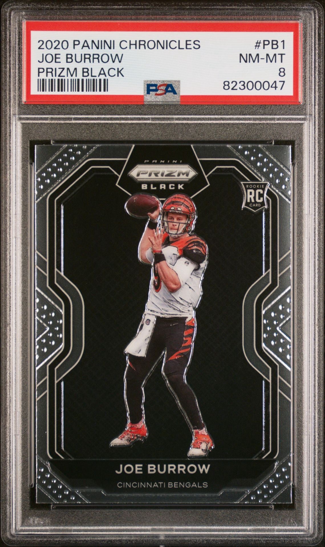 2020 PANINI CHRONICLES JOE BURROW PRIZM BLACK PSA 8